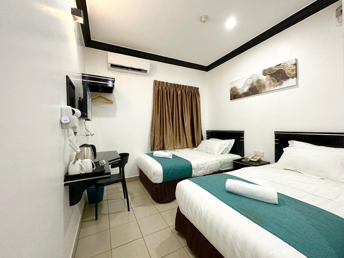 Hotel Tourist Kota Kinabalu Buitenkant foto