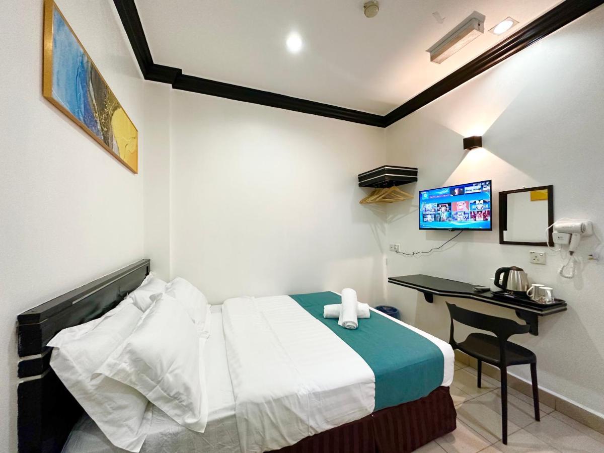 Hotel Tourist Kota Kinabalu Buitenkant foto