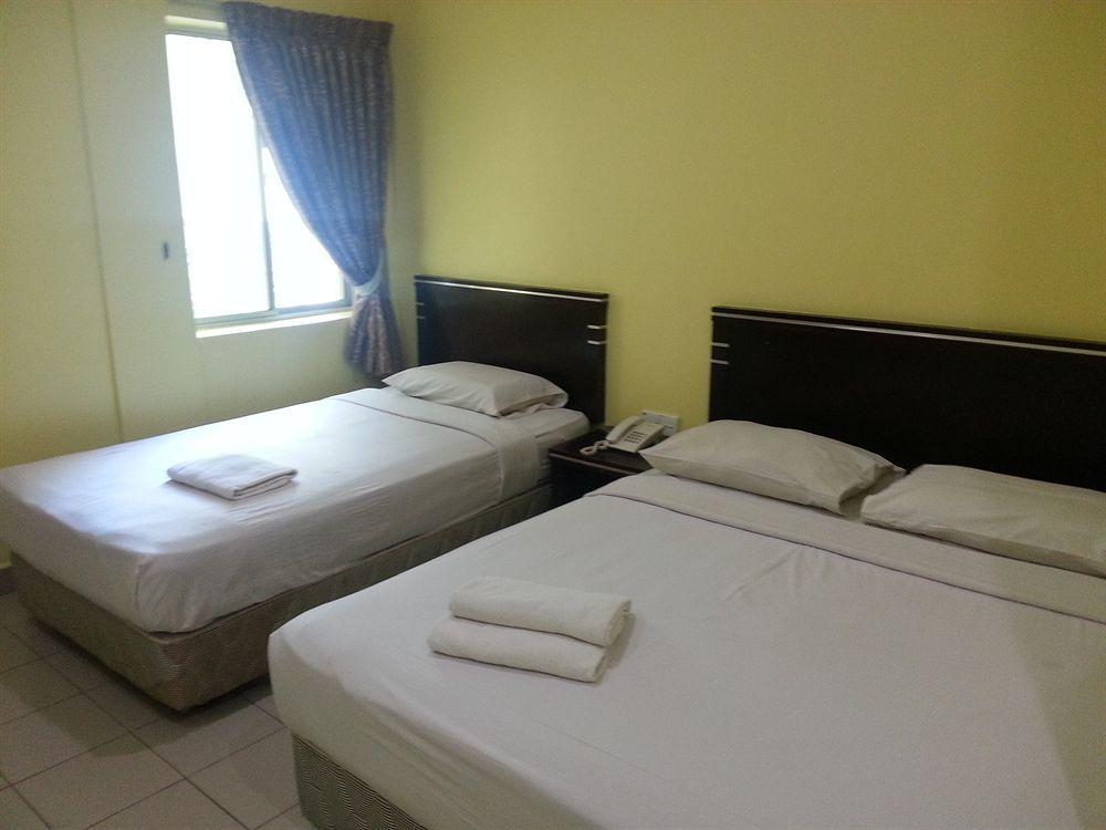 Hotel Tourist Kota Kinabalu Buitenkant foto