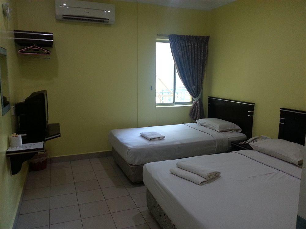 Hotel Tourist Kota Kinabalu Buitenkant foto