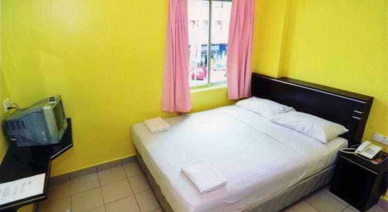 Hotel Tourist Kota Kinabalu Buitenkant foto